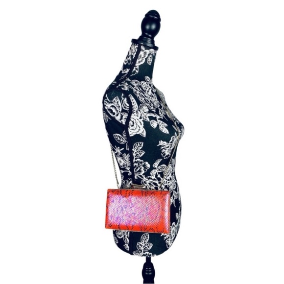 NWT Nina Aurora neon coral multi snakeprint snap close clutch size small